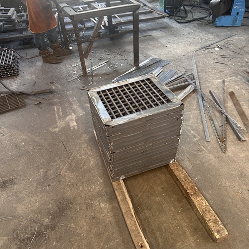 燈火映初心，同心向未來